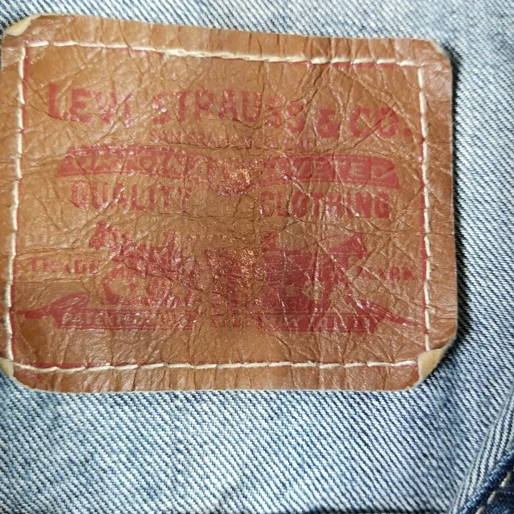 VTG Levis Mens Denim Trucker Jacket Sz M‎ Medium Wash Blue Jean Button Up Coat - Picture 2 of 11